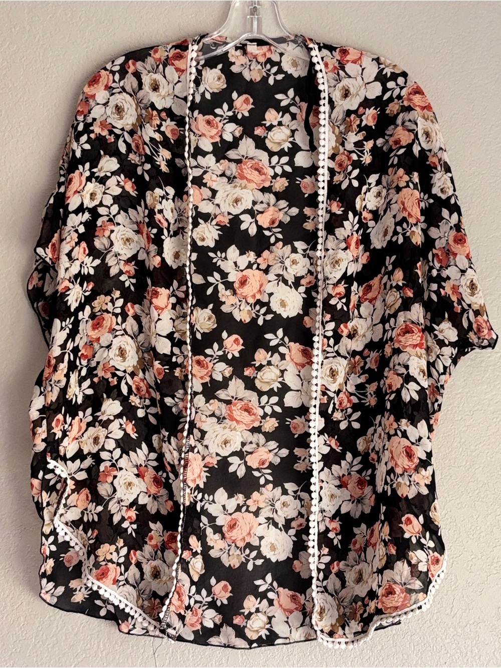 Chocolate Black Floral Open-Front Kimono with Peach & Cream colors women’s M/L